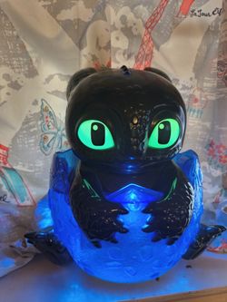 Toothless popcorn bucket 