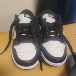 Nike Dunks Size 5.5