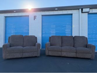 Taupe Recliner Couch and Loveseat 🚚🚛 Free Delivery 🚚🚛