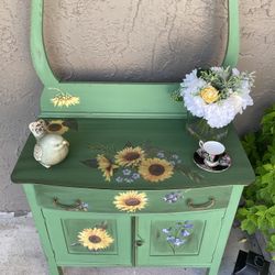 Stunning Vintage Wash Stand Sunflowers 