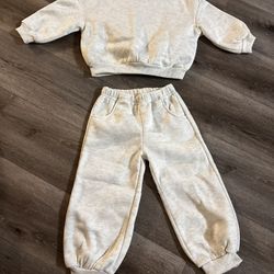 Unisex Very Cute Brand New 4 Yrs 