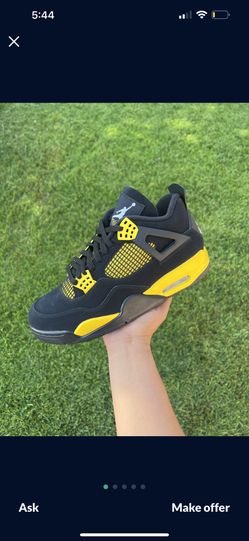 Jordan 4 Retro Thunders