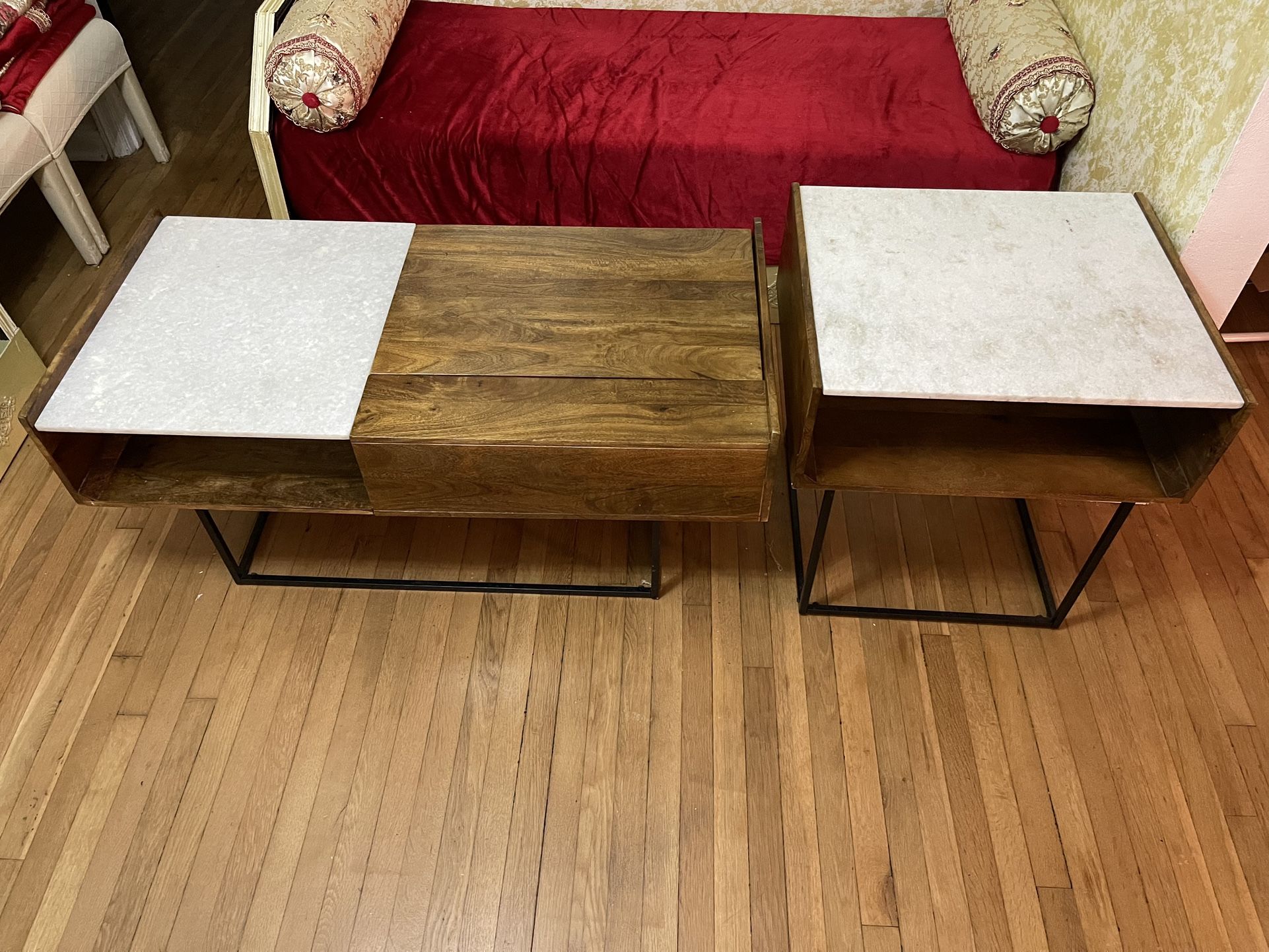 Lift Top Coffee Table and End Table