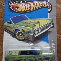 Treasure Hunt Hotwheel '64 Lincoln Continental Convertible