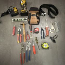 Dewalt Impact Drill Atomic + Pouch And Tools 