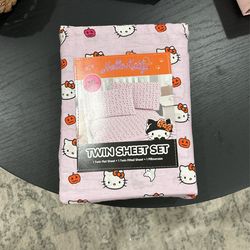 Hello Kitty Twin Sheet Set 