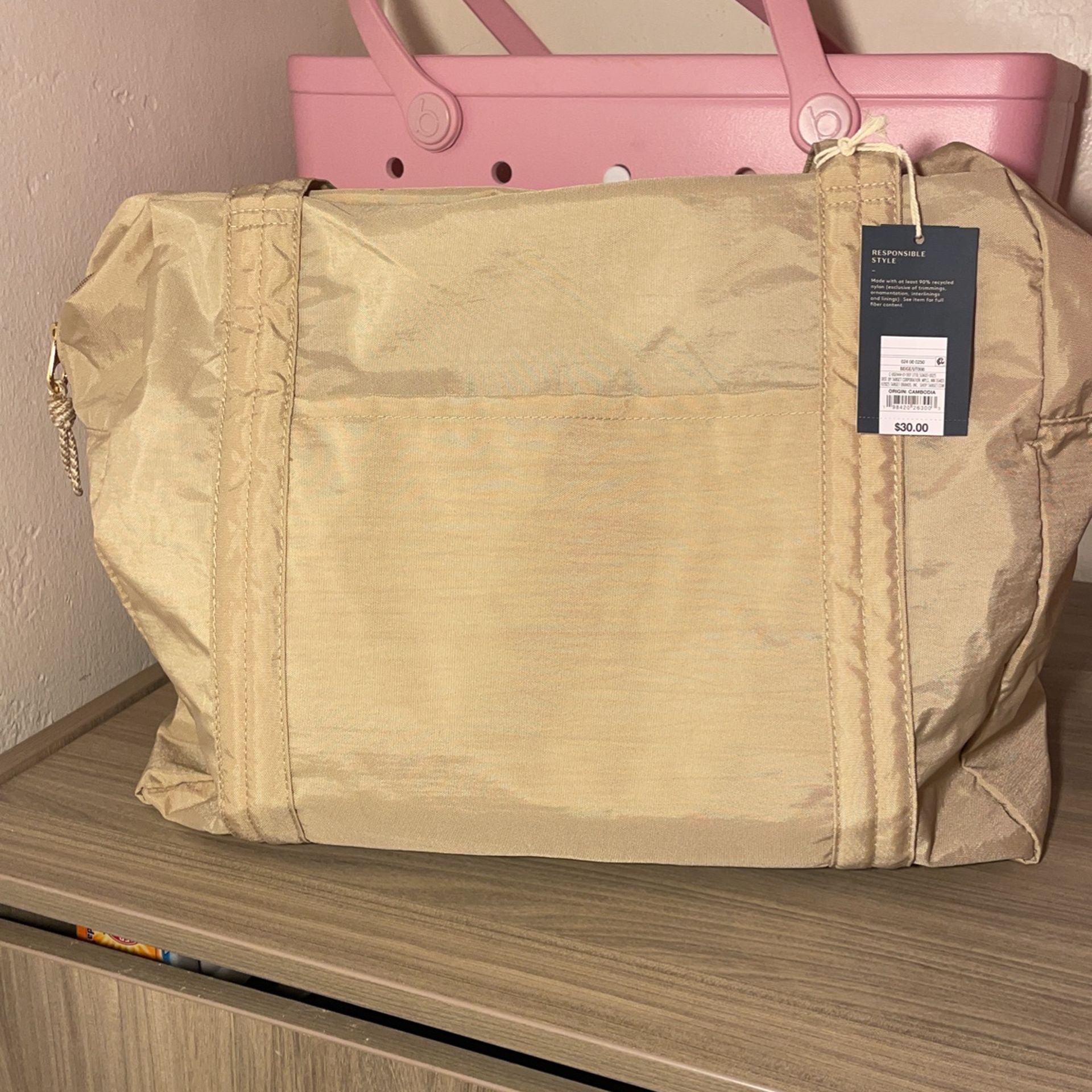 Universal Thread  Travel Bag 