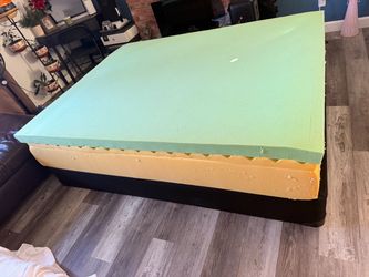 Queen so Foam Mattress and box spring