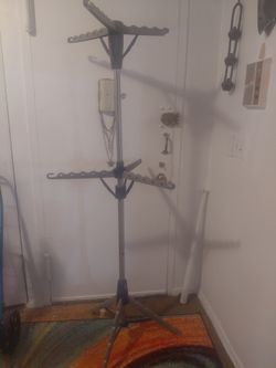 2-tier tripod clothes drying rack