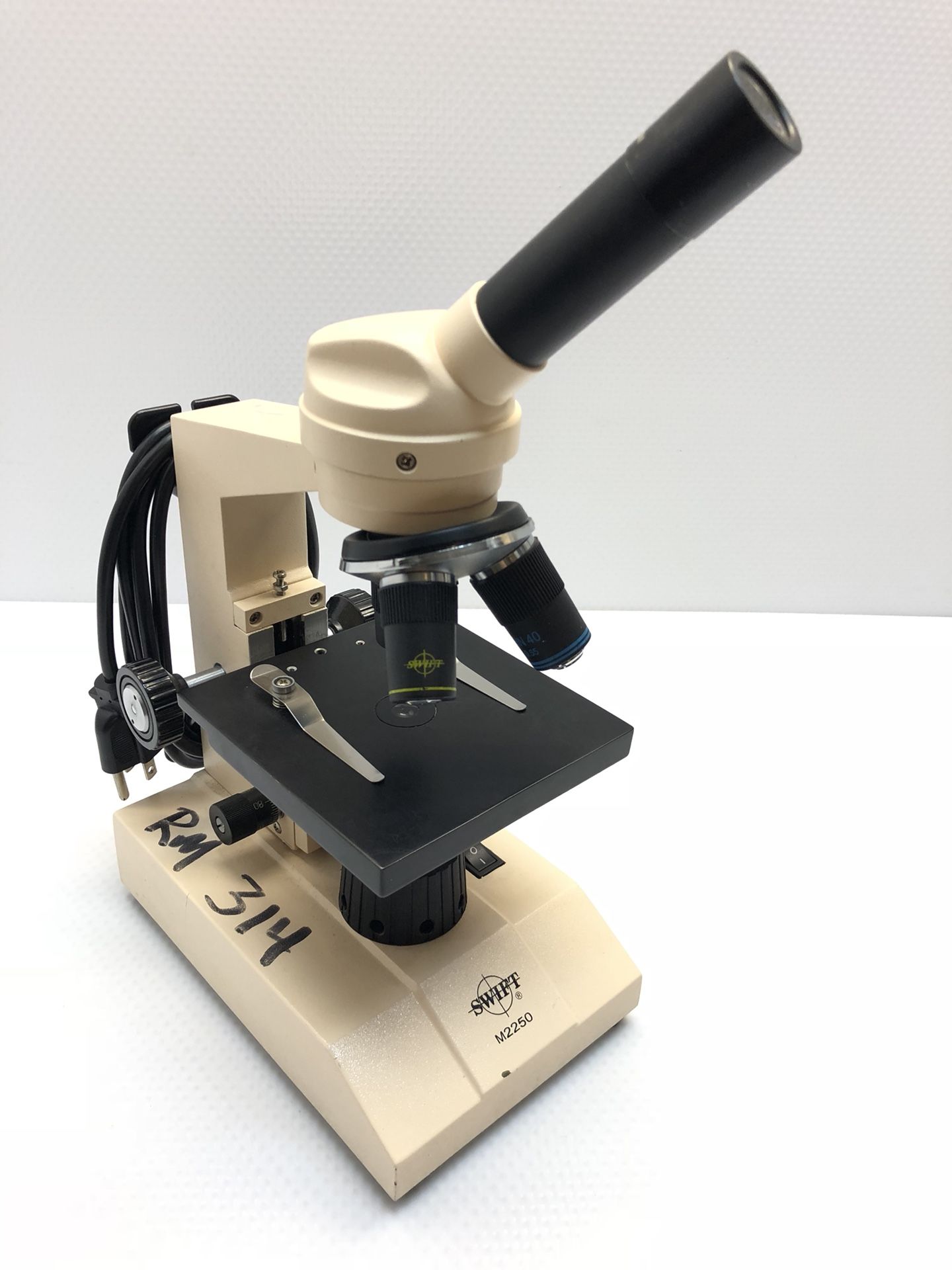 Swift M2250 Microscope Compound