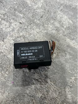 2004 - 2005 CHRYSLER CROSSFIRE Restraint Control Module Computer A1(contact info removed)26
