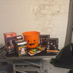 Halloween Decor