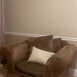 SOFAS NEED TO GO ASAP 