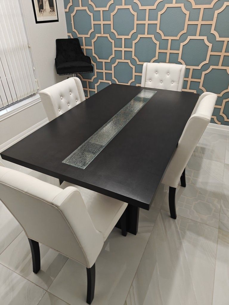 Dining Table With Dining Chairs