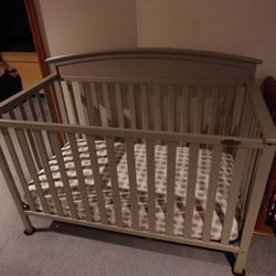 Baby Crib 