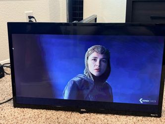 ONN Roku TV Flat Screen Television 32”