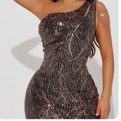 Fashion Nova Cut Out Embellished One Shoulder Sequin Midi Dress. Size Large