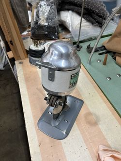 Wolf Blazer Round Knife Cutting Machine 