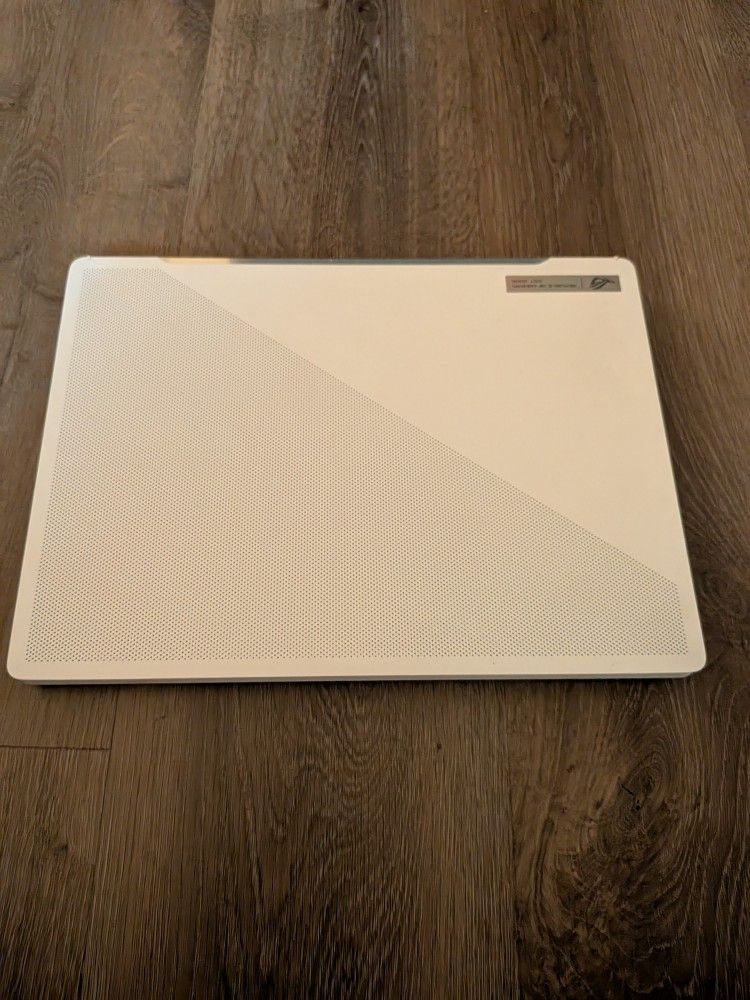 Asus Rogue 2023 G14 Laptop