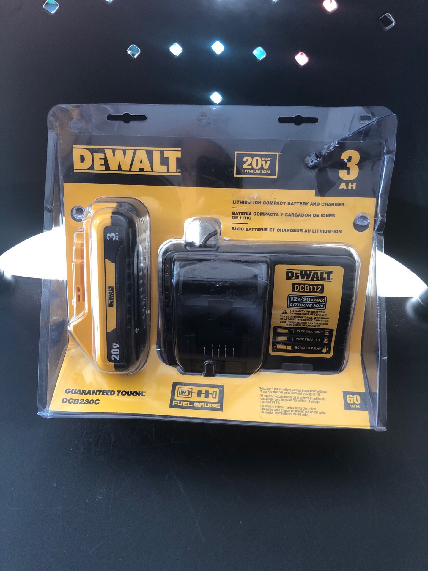 Dewalt Charger DCV112-12v/20v Max-Battery 3AH