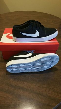 Nike Toki Low Txt Men's 11.5