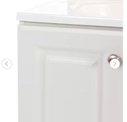 25 in. Single Sink White Freestanding Bath Vanity with White Cultured Marble Top