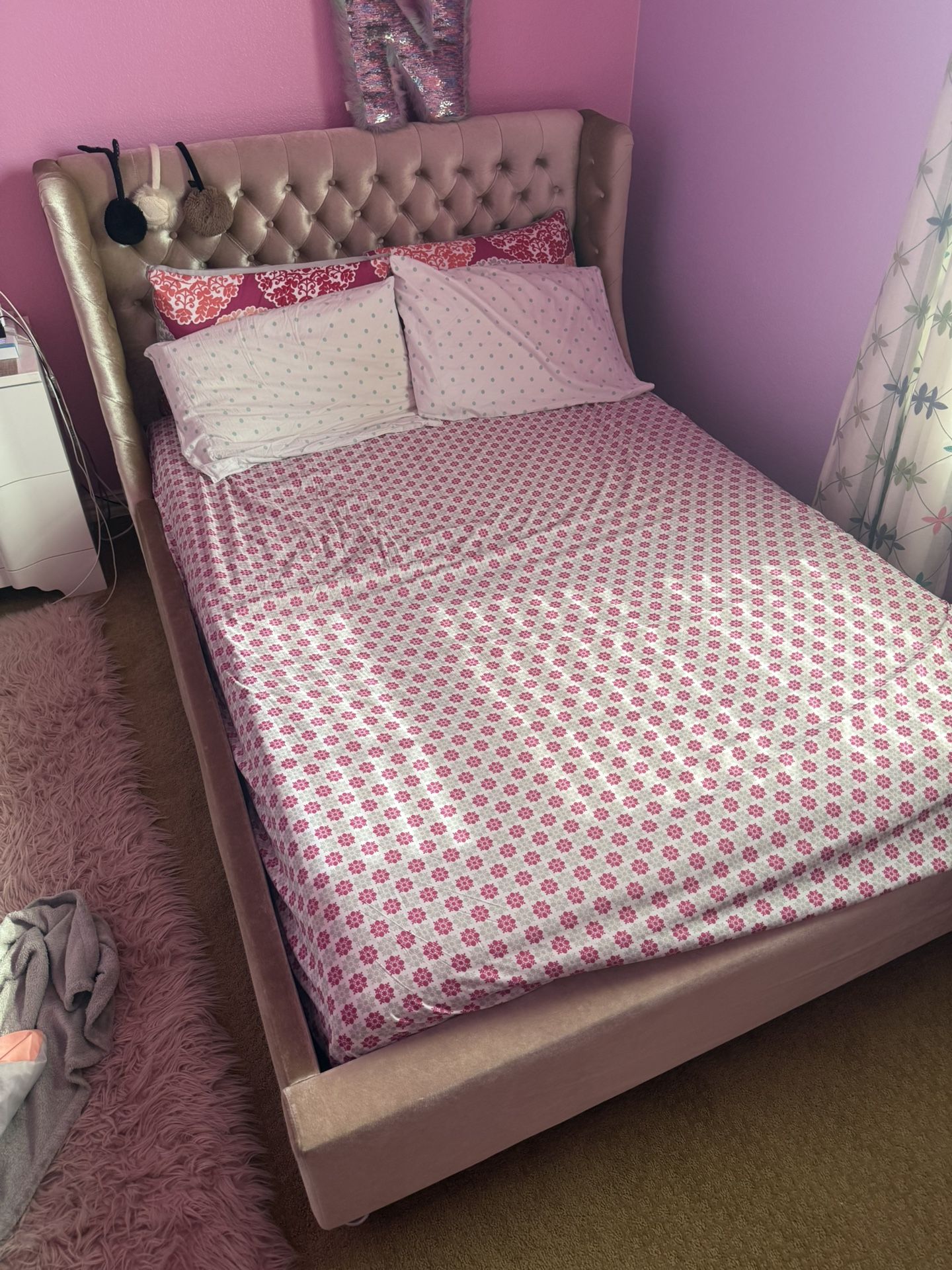 Bedroom Set Full Bed Night Stand Mattress