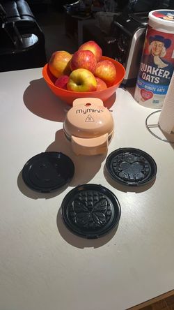 MyMini Waffle Maker with Interchangeable Plates, pre-owned,in like new condition.