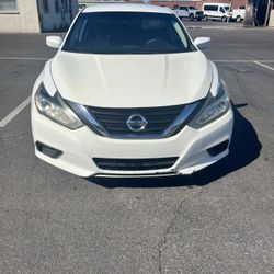 2016 Nissan-Datsun Altima sedan