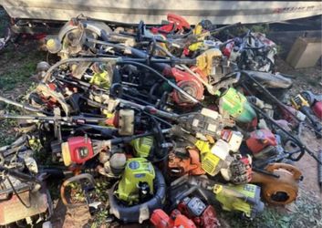 Non Running Weedeaters & Chainsaws 