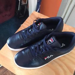 Fila For Sale ….size 10 (Brand New )