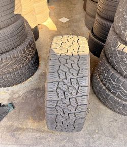 LT285/60R20 Falken Wildpeak AT3 Tire (1)