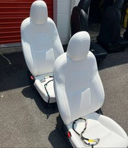 Tesla Model 3 Driver Seat