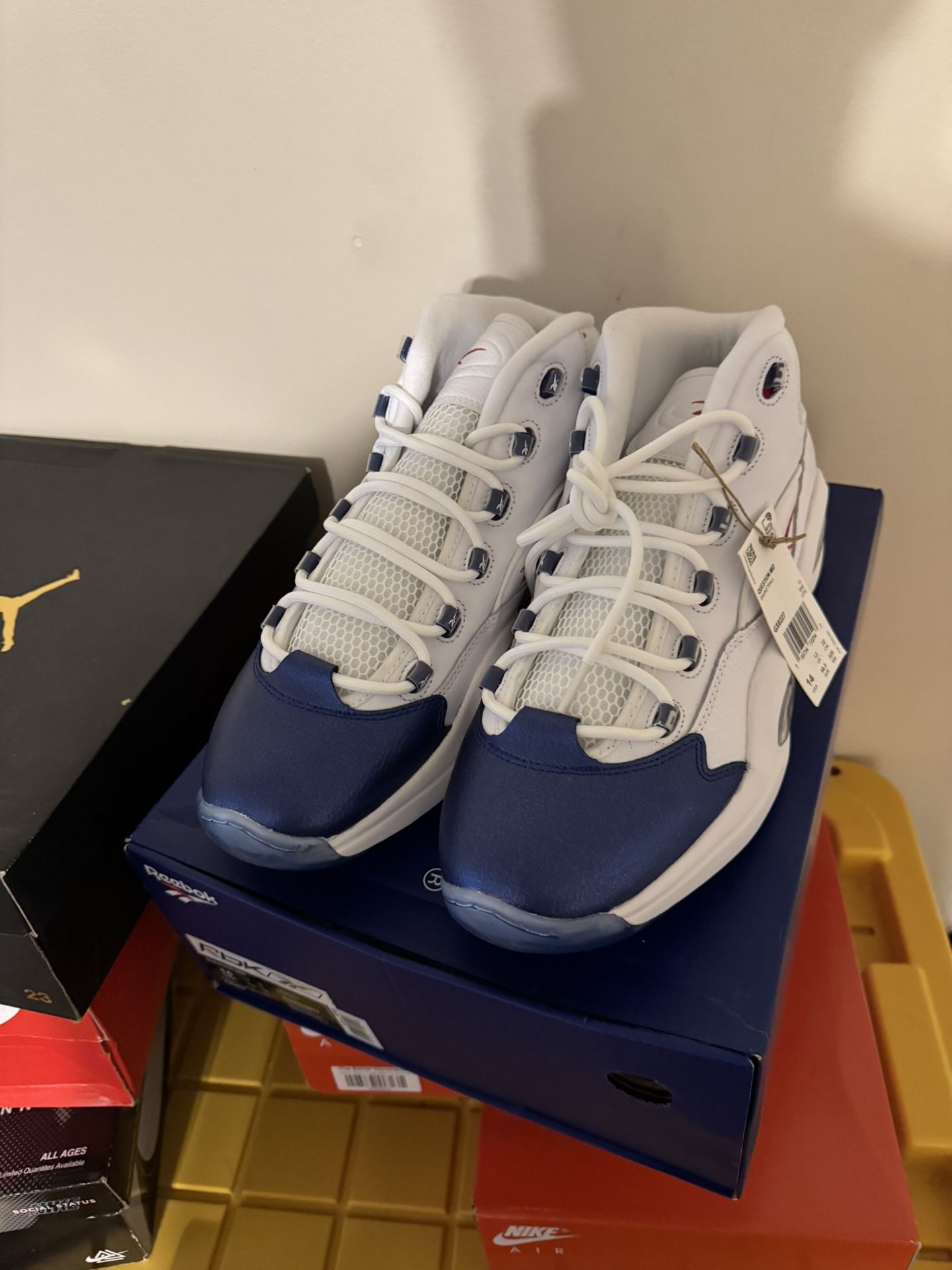 Reebok Question Mid Size 14