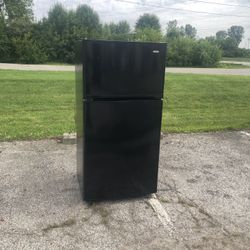 Free Delivery Fridge With Ice Maker And Water Dispener