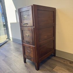 19I5 - 1925 Antique File Cabinet 
