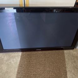 Samsung 43” Plasma TV