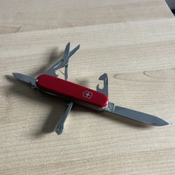 Swiss Army Knife Multi Tool