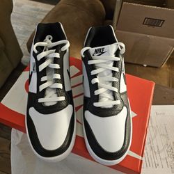 12Mens Nike Ebernon Low