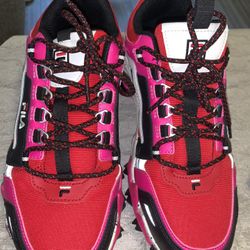 Women’s Filas Size 10