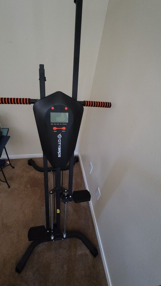Vertical Climber Exercise Machine