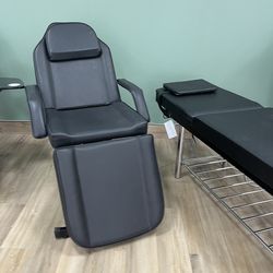 Black tattoo spa bed