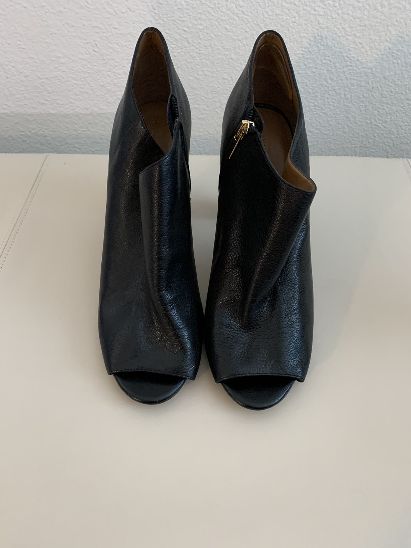 Shoes-Black 3 1/2” Open Toe 