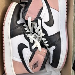 Air Jordan 1 Retro 