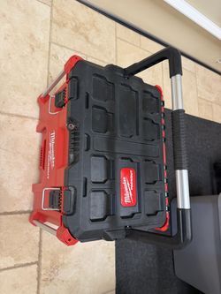 Milwaukee PACKOUT Large Tool Box – Red & Black
