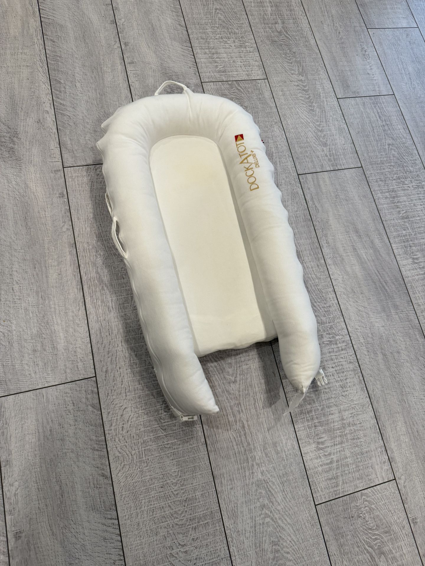 DockATot Deluxe Plus Baby Lounger
