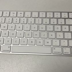 Apple Keyboard Model A1644
