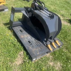 Stump Bucket With Grapple For Skid Steer Wolverine 