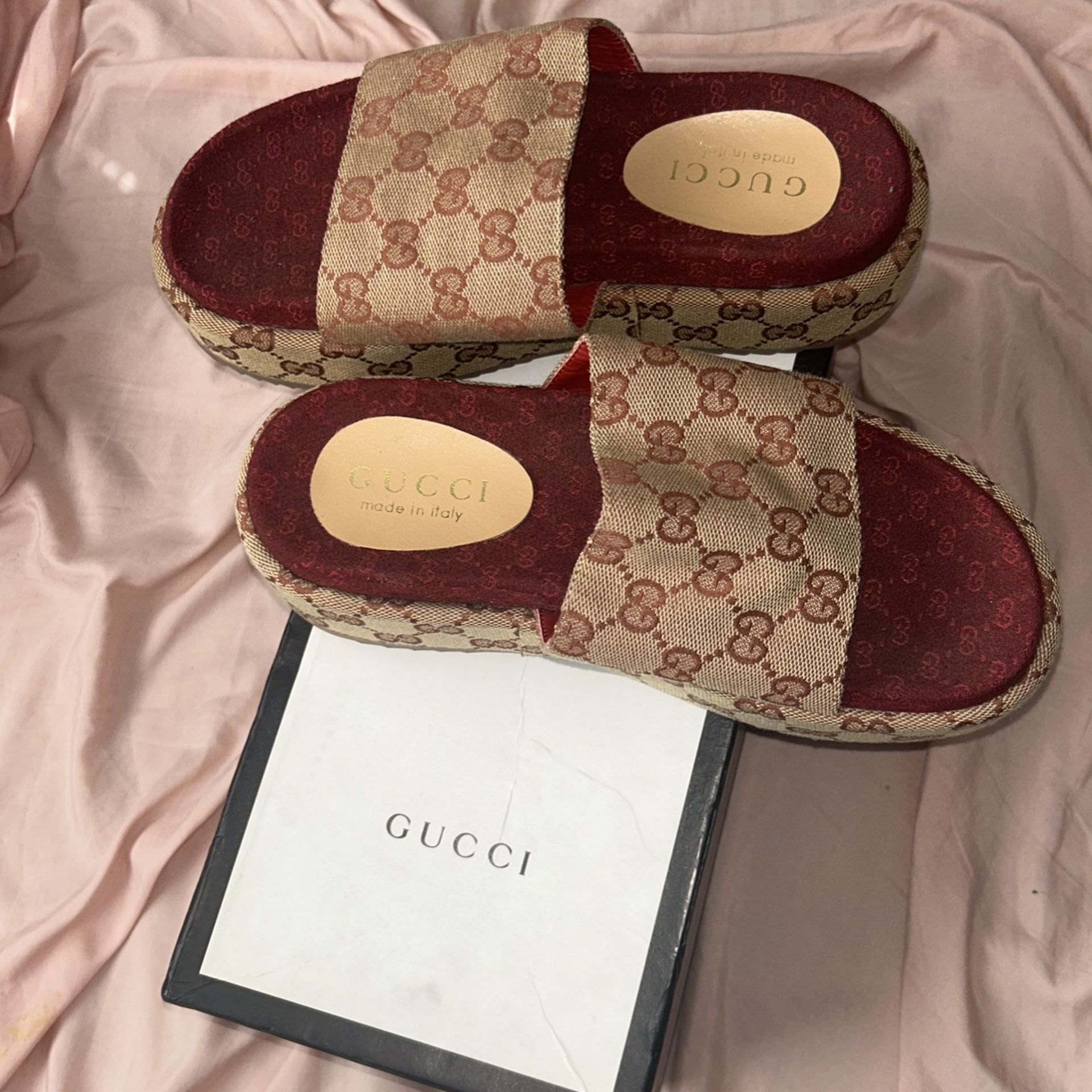 Gucci Slides 