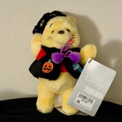 Disneyland 2026 Halloween Winnie the Pooh Plush Keychain